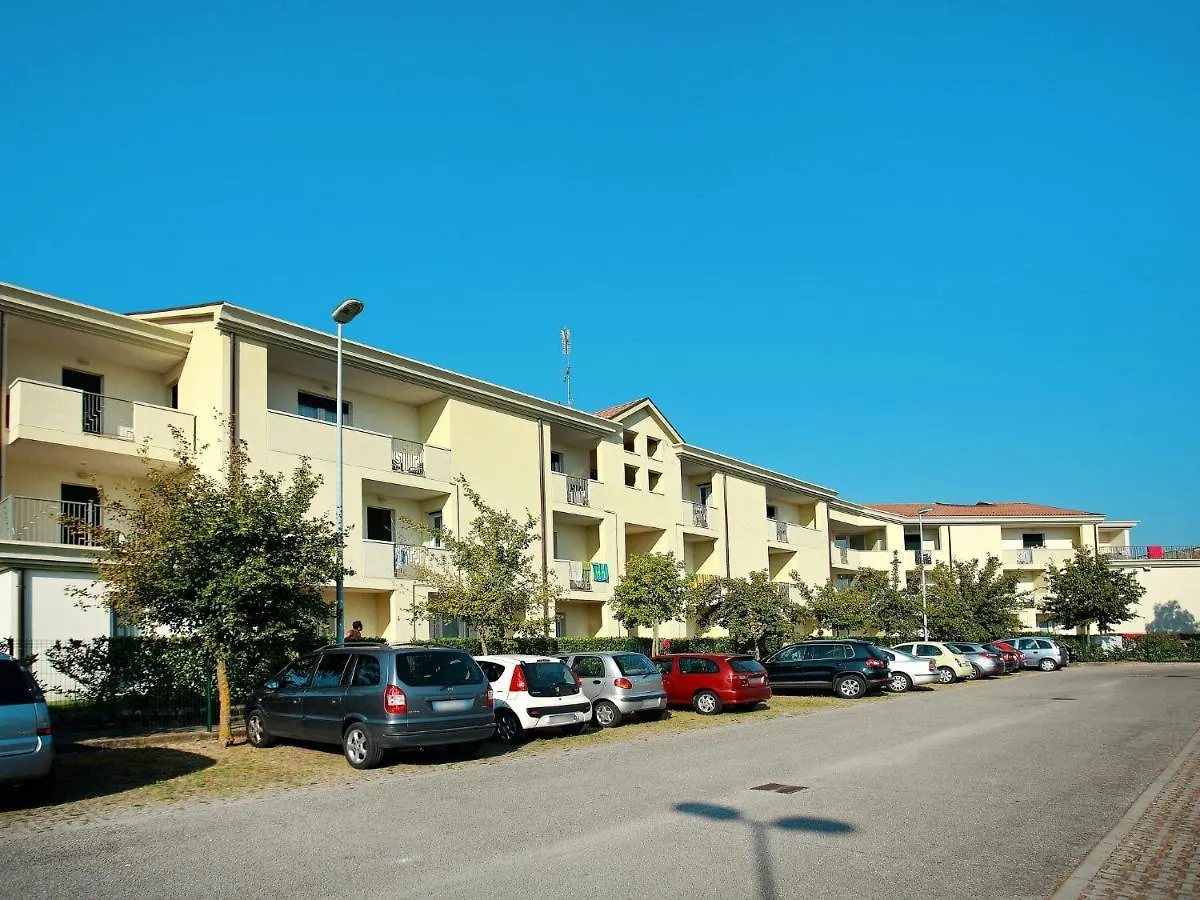 Apartment Robinia-Pinetine-1 By Interhome Duna Verde
