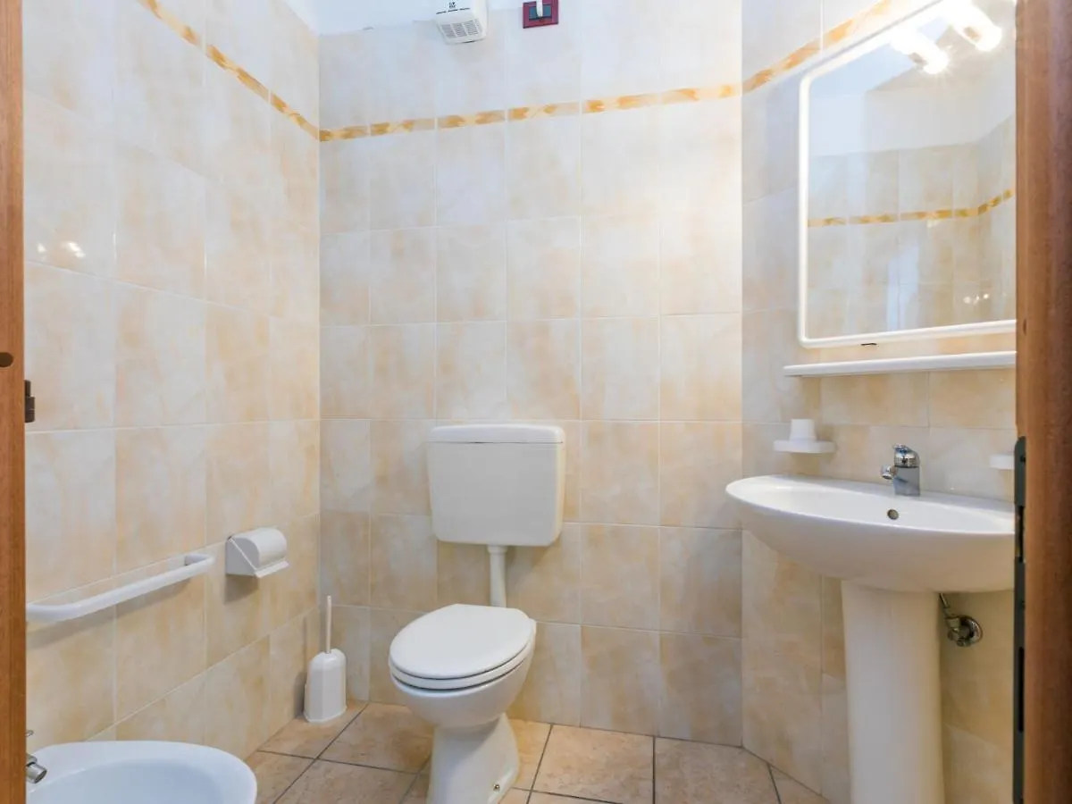 Apartment Robinia-Pinetine-1 By Interhome Duna Verde Italië
